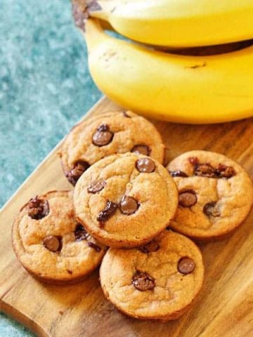 healthy banana chocolate chip muffins
